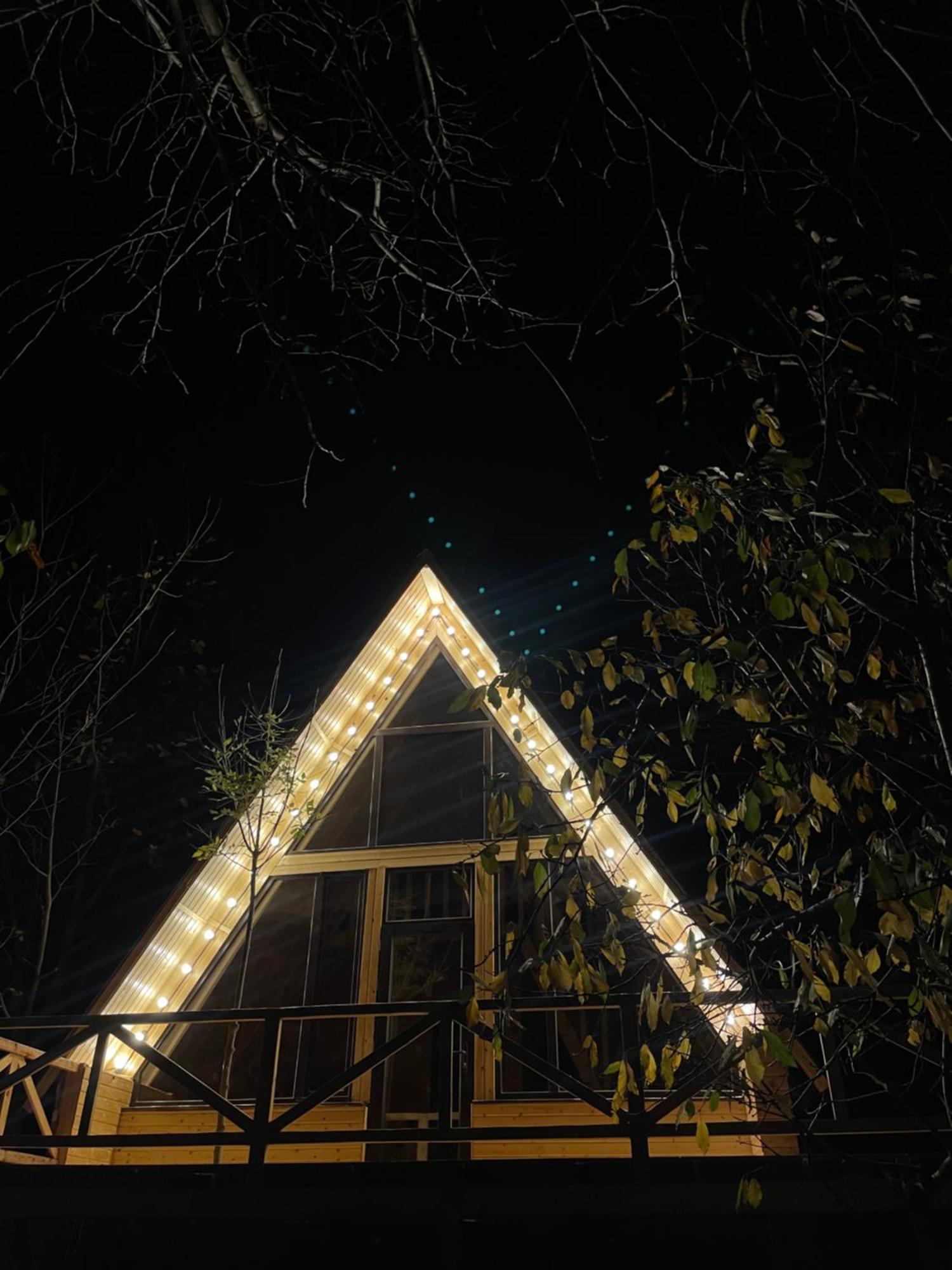 Byurakan Guesthouse & Cottage ภายนอก รูปภาพ