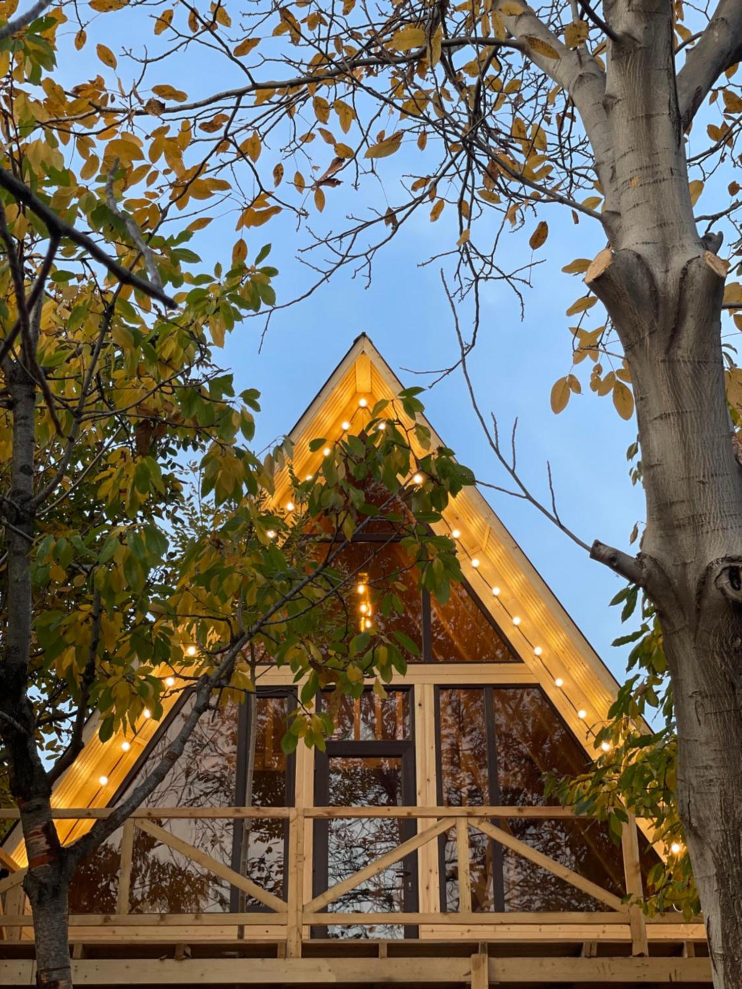 Byurakan Guesthouse & Cottage ภายนอก รูปภาพ