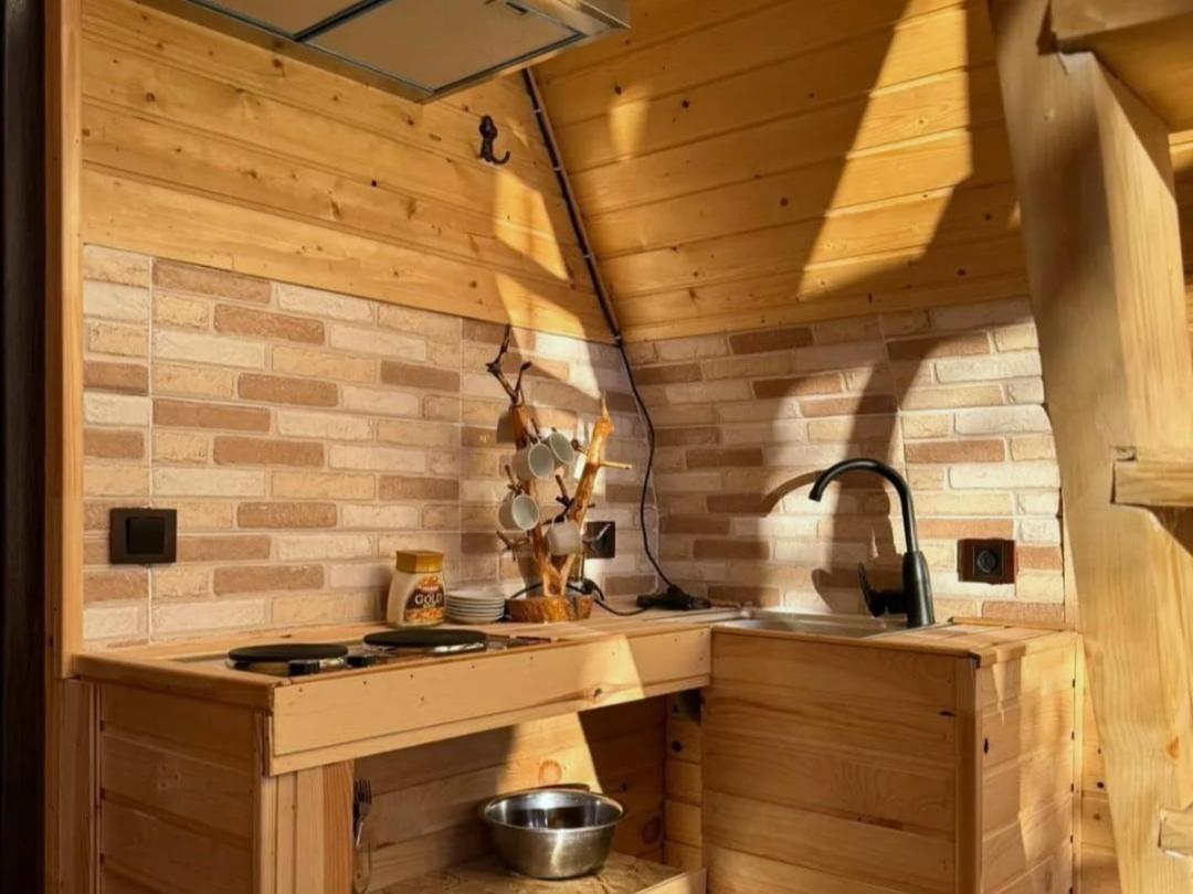 Byurakan Guesthouse & Cottage ภายนอก รูปภาพ