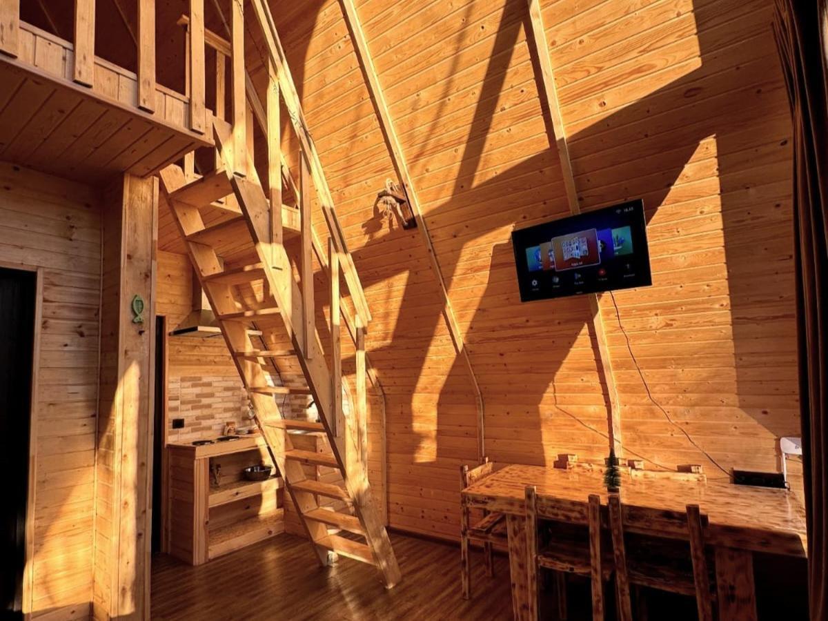 Byurakan Guesthouse & Cottage ภายนอก รูปภาพ