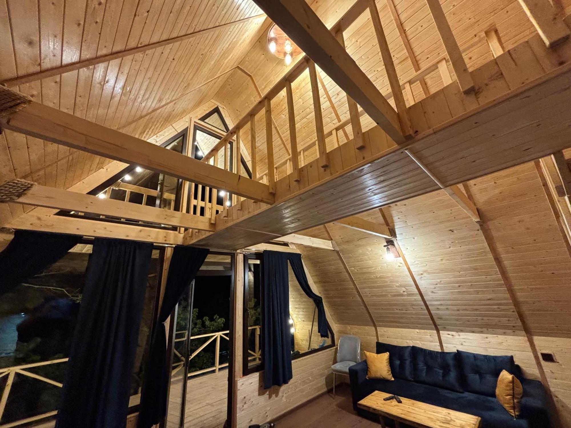 Byurakan Guesthouse & Cottage ภายนอก รูปภาพ